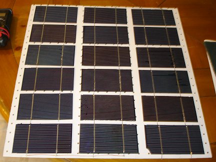 Половина солнечной батареи